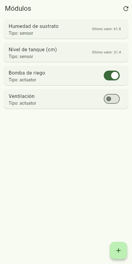App AgriSense con módulos de humedad, nivel de tanque y riego